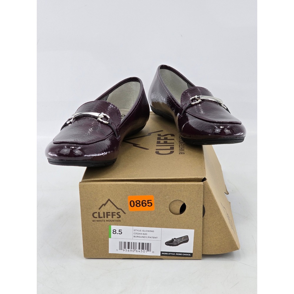 Cliffs by White Mountain Glowing Loafers Womens 8.5 Burgundy Patent Horsebit New